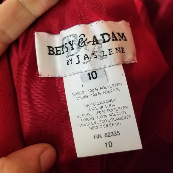 Red halter maxi formal dress size 10 - Picture 9 of 9